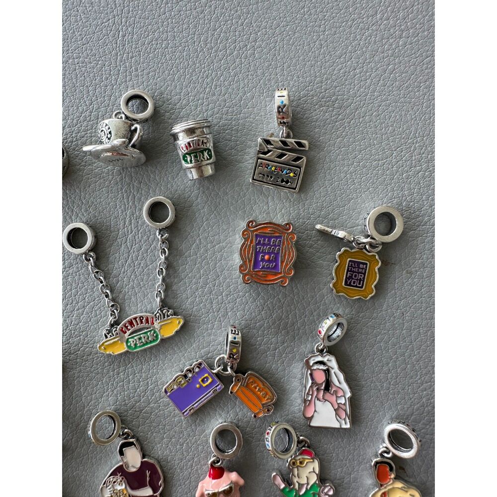 NWOT Friends TV Series Central Perk Coffee Charm - Picture 4 of 5